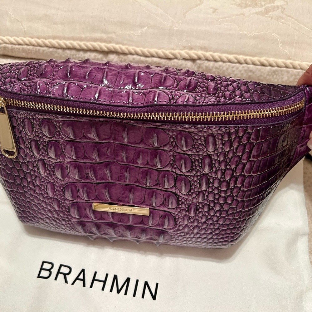 Almost new! Brahmin Fannie pack! Dust bag included.